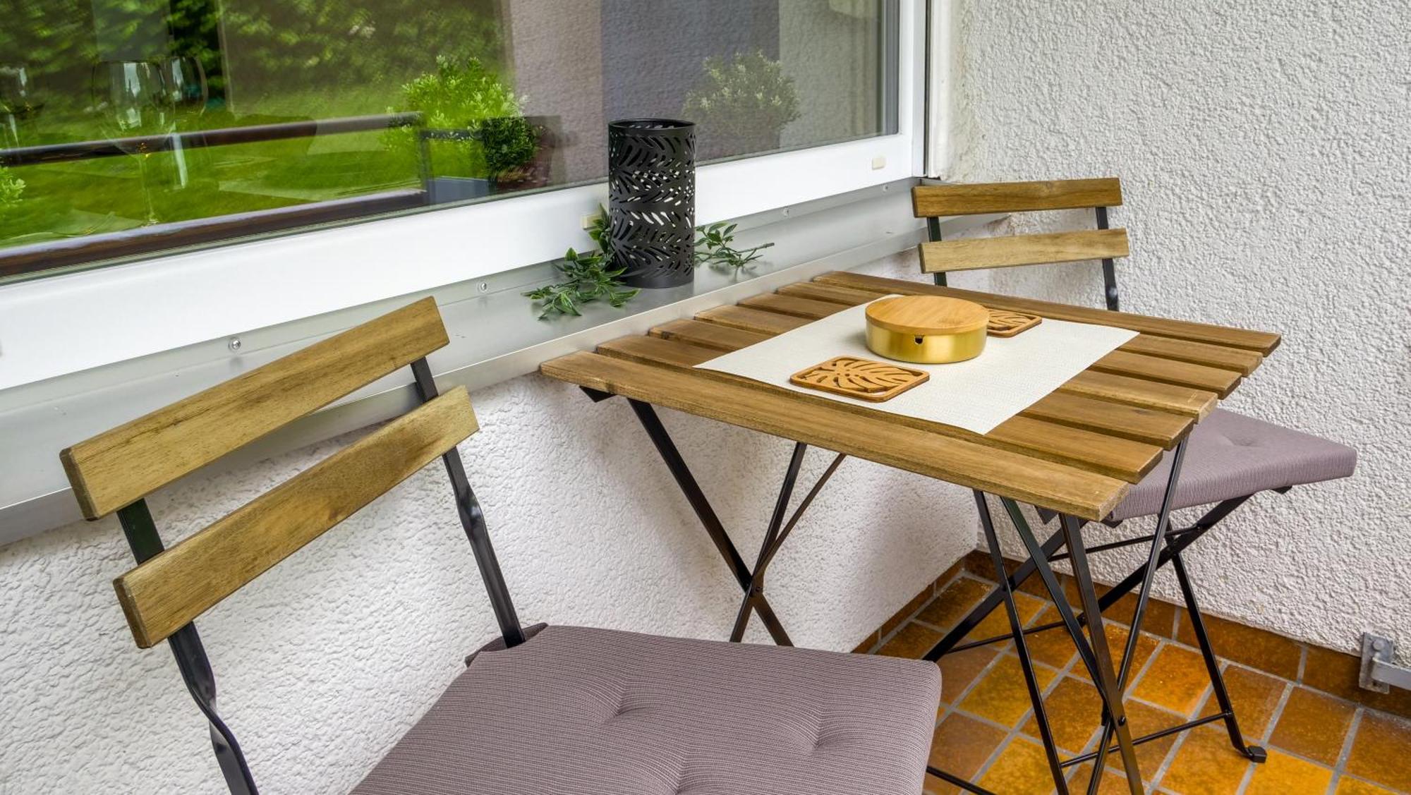 Gross, Modern, Zentrumsnah Mit Parkplatz Und Garten Ulm Eksteriør bilde